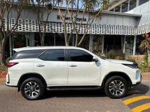 Toyota Fortuner 2.4GD-6 auto - Image 3