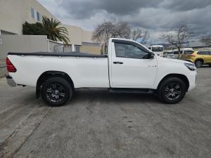 Toyota Hilux 2.4GD-6 single cab Raider manual - Image 3