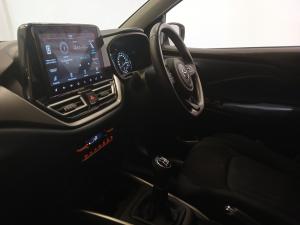 Toyota Starlet 1.5 XR manual - Image 9