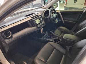 Toyota RAV4 2.0 GX automatic - Image 7
