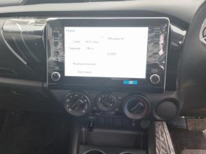 Toyota Hilux 2.4 GD-6 RB Raider automaticS/C - Image 14