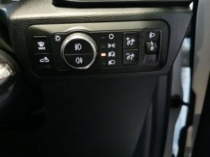 Volkswagen Amarok 2.0BiTDI double cab Life 4Motion - Image 23