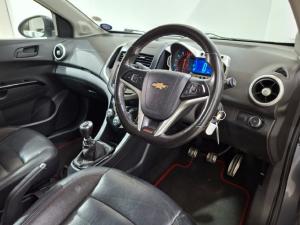 Chevrolet Sonic hatch 1.4T RS - Image 6