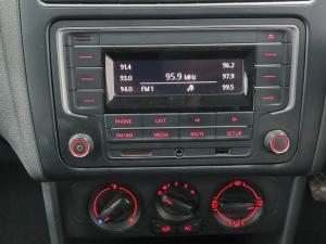 Volkswagen Polo Vivo hatch 1.4 Trendline - Image 8