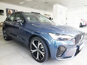 Volvo XC60 B5 AWD Ultimate Dark - Image 3