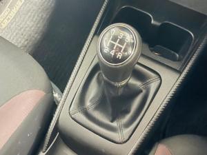 Toyota Starlet Cross 1.5 XS manual - Image 15