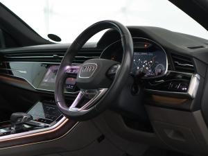 Audi Q8 55TFSI quattro - Image 29
