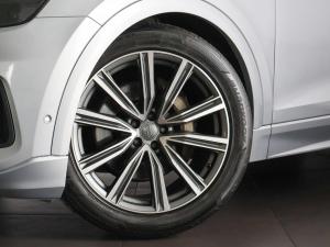 Audi Q8 55TFSI quattro - Image 3