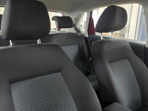Volkswagen Polo Vivo hatch 1.4 Comfortline - Image 18