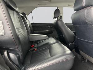 Toyota Fortuner 3.0D-4D Raised Body automatic - Image 17