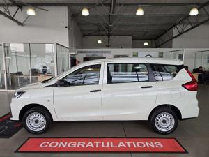 Toyota Rumion 1.5 S - Image 3