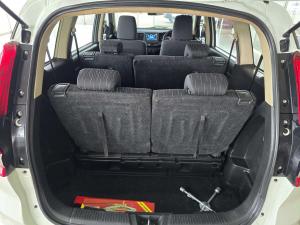 Toyota Rumion 1.5 S - Image 5