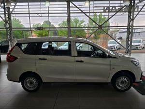 Toyota Rumion 1.5 S - Image 6