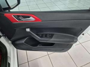 Volkswagen Polo 2.0 GTI DSG - Image 11