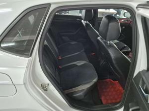 Volkswagen Polo 2.0 GTI DSG - Image 13