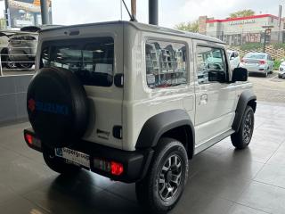 Suzuki Jimny 1.5 GLX AllGrip 3-door manual