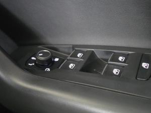 Volkswagen T-Cross 1.0TSI R-Line - Image 8