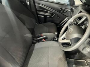Toyota Vitz 1.0 - Image 5