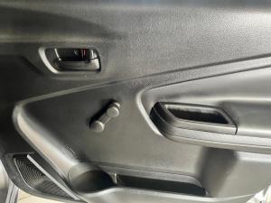 Toyota Vitz 1.0 - Image 7