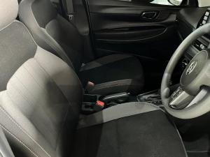 Hyundai i20 1.4 Motion auto - Image 5