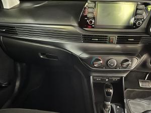 Hyundai i20 1.4 Motion auto - Image 9