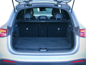 Mercedes-Benz GLC GLC300d 4Matic Avantgarde - Image 18