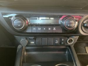 Toyota Hilux 2.8GD-6 double cab 4x4 Raider auto - Image 16