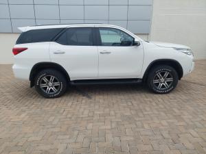 Toyota Fortuner 2.4GD-6 4x4 auto - Image 3