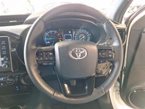 Toyota Hilux 2.8GD-6 double cab Legend auto - Image 8
