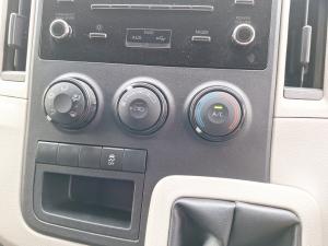 Toyota Quantum 2.8 SLWB panel van - Image 16