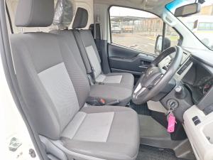Toyota Quantum 2.8 SLWB panel van - Image 17