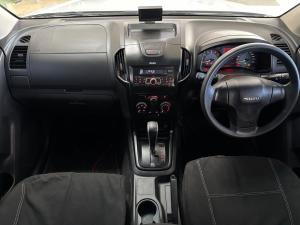 Isuzu D-Max 250 double cab Hi-Ride auto - Image 6