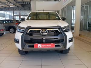 Toyota Hilux 2.8GD-6 Xtra cab 4x4 Legend manual - Image 4