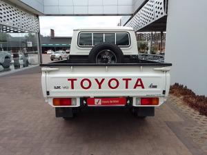 Toyota Land Cruiser 79 4.5D-4D V8 double cab LX - Image 5