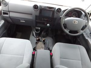 Toyota Land Cruiser 79 4.5D-4D V8 double cab LX - Image 6