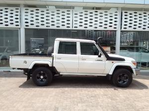 Toyota Land Cruiser 79 4.5D-4D V8 double cab LX - Image 3