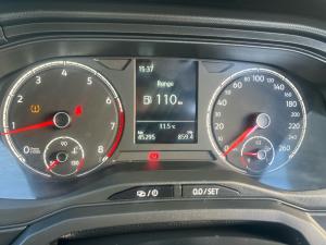 Volkswagen Polo sedan 1.6 manual - Image 9