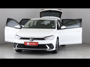 Volkswagen Polo hatch 1.0TSI Life manual - Image 11