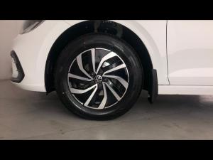 Volkswagen Polo hatch 1.0TSI Life manual - Image 16