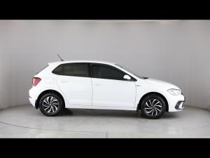 Volkswagen Polo hatch 1.0TSI Life manual - Image 4