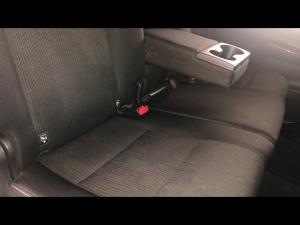 Toyota Hilux 2.8GD-6 double cab 4x4 Raider auto - Image 12