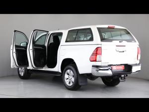 Toyota Hilux 2.8GD-6 double cab 4x4 Raider auto - Image 25