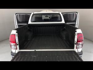 Toyota Hilux 2.4GD-6 double cab 4x4 Raider auto - Image 13