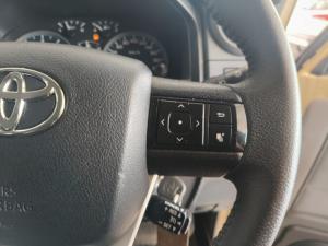 Toyota Landcruiser 76 2.8 GD-6 VX S/W automatic - Image 10