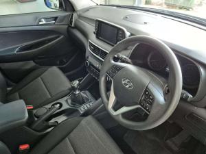 Hyundai Tucson 2.0 Premium - Image 11