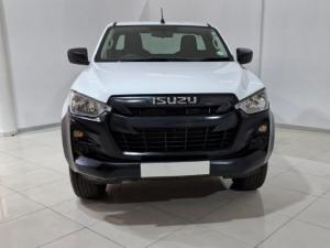 Isuzu D-Max 1.9TD single cab L manual - Image 8