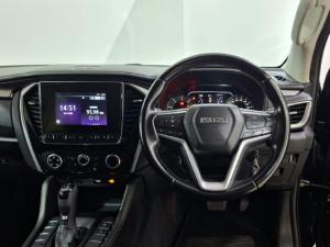 Isuzu mu-X 3.0TD LS 4x4 - Image 15