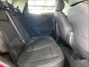 Mahindra XUV300 1.2T W4 SE - Image 10