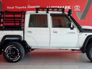 Toyota Land Cruiser 79 4.5D-4D V8 double cab LX - Image 4