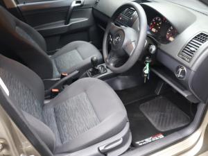 Volkswagen Polo Vivo hatch 1.4 Trendline - Image 9
